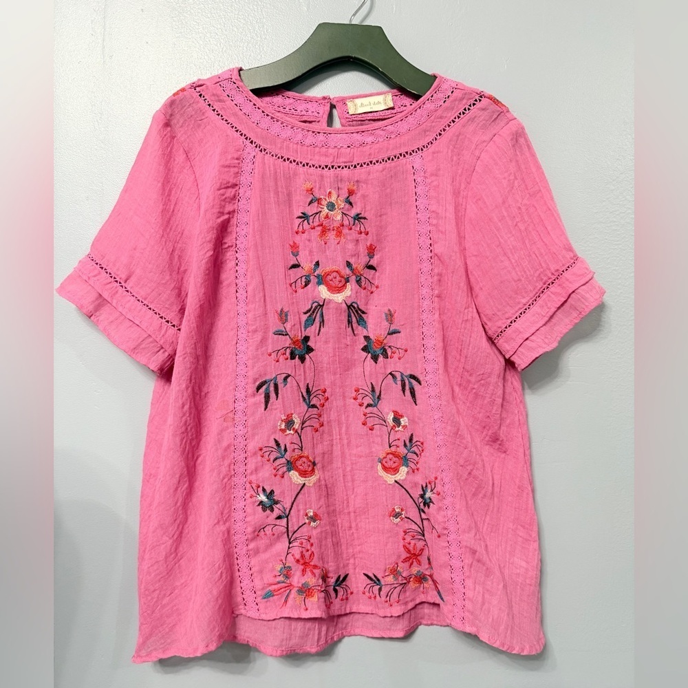 Altar'd State Hot Pink Floral Embroidered Short Sleeve Peasant Top Eyelet Trim M